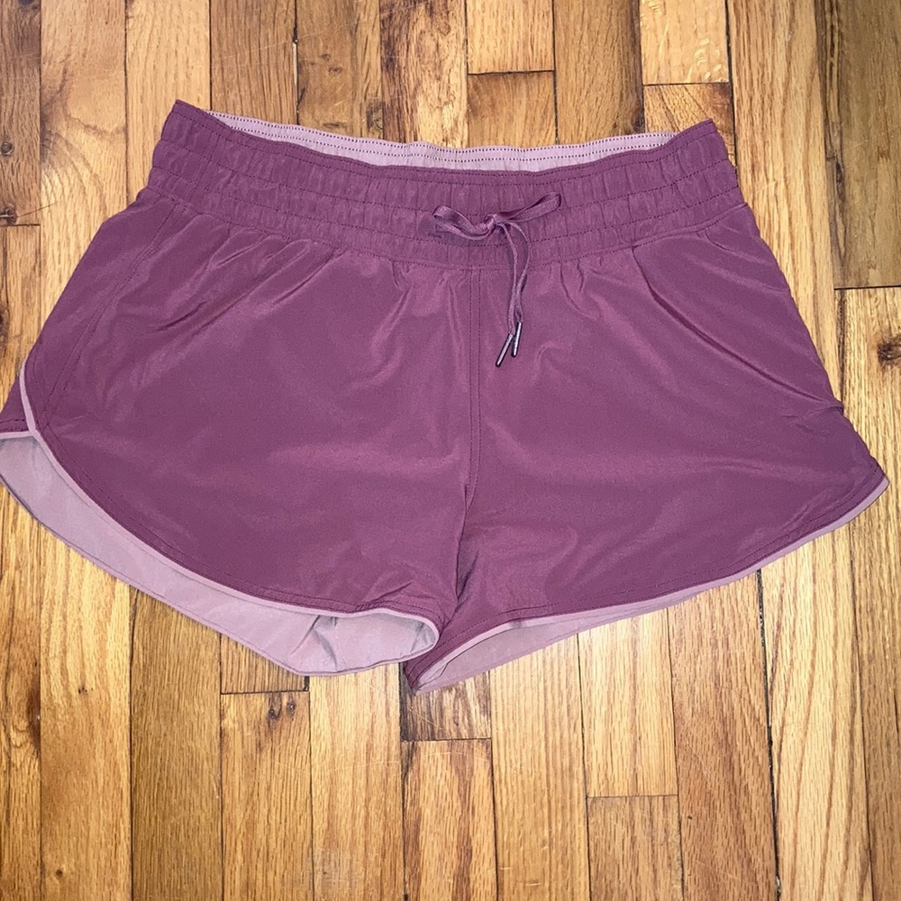 Lulu shorts sz. 8